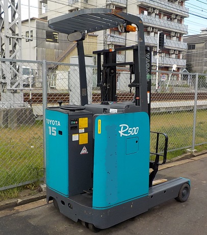 トヨタリーチフォークリフト7FBR15揚高3000MM1.5T使用8996H トヨタ