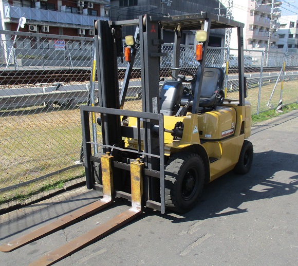 三菱 FG20-F17B ガソリン2t 3mマスト – 中古フォークリフト 株式会社