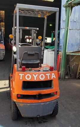 トヨタ 40-2FGL7 ガソリン 0.7t 2.5Mマスト – 中古フォークリフト 株式