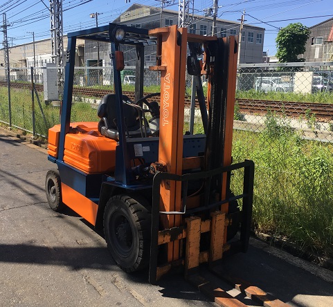 引取限定】トヨタ フォークリフト 5FD20 ディーゼル 最大荷重1650kg