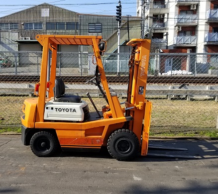 トヨタTOYOTA フォークリフト4FGL15 / 1.5t/ガソリン車/動作確認済み