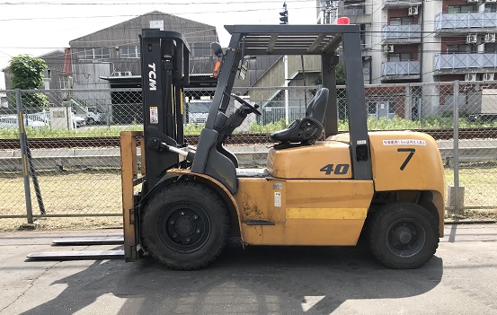 TCM FD40T9 ディーゼル 4t オートマチック – 中古フォークリフト 株式