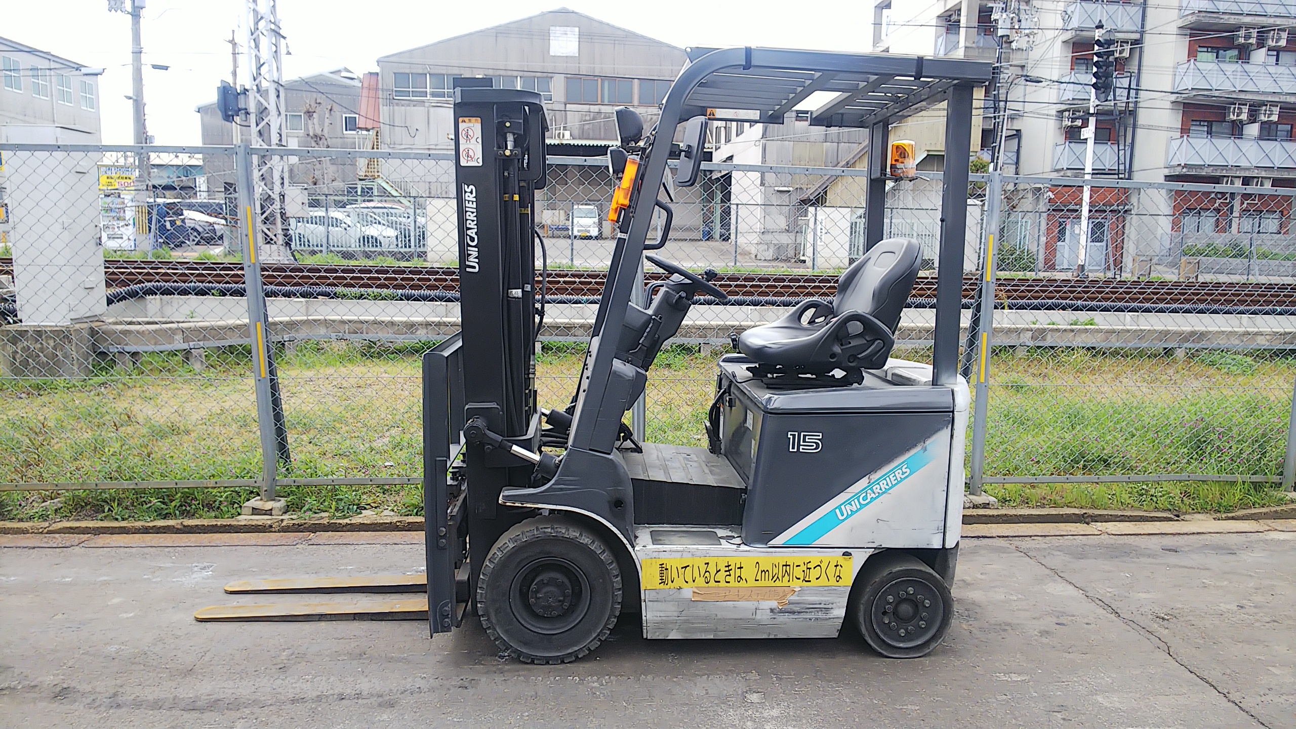 TCM FB15－8 バッテリー車 サイドシフト付 – 中古フォークリフト 株式