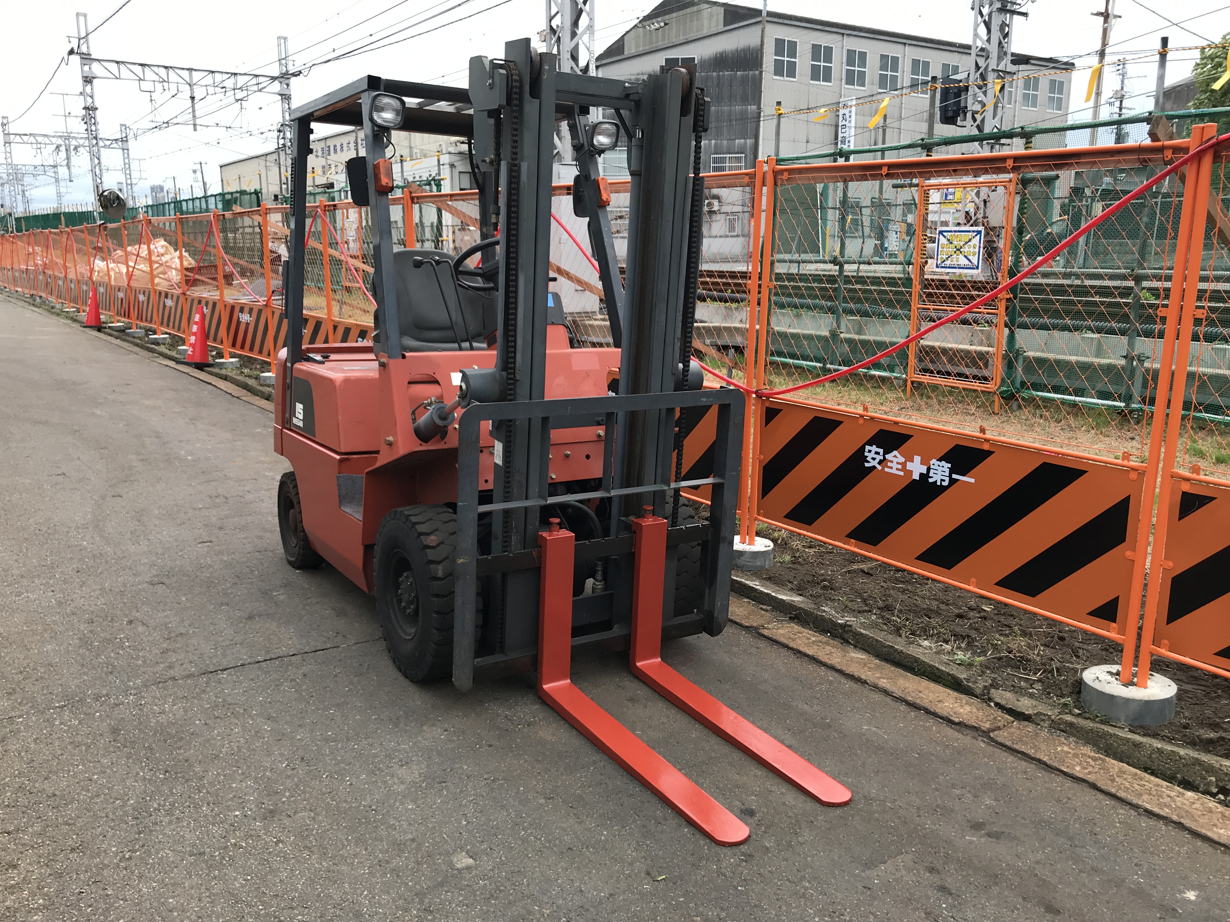 日産 1.5t ガソリン車 3ⅿマスト NJ01A15(FG15) – 中古フォークリフト