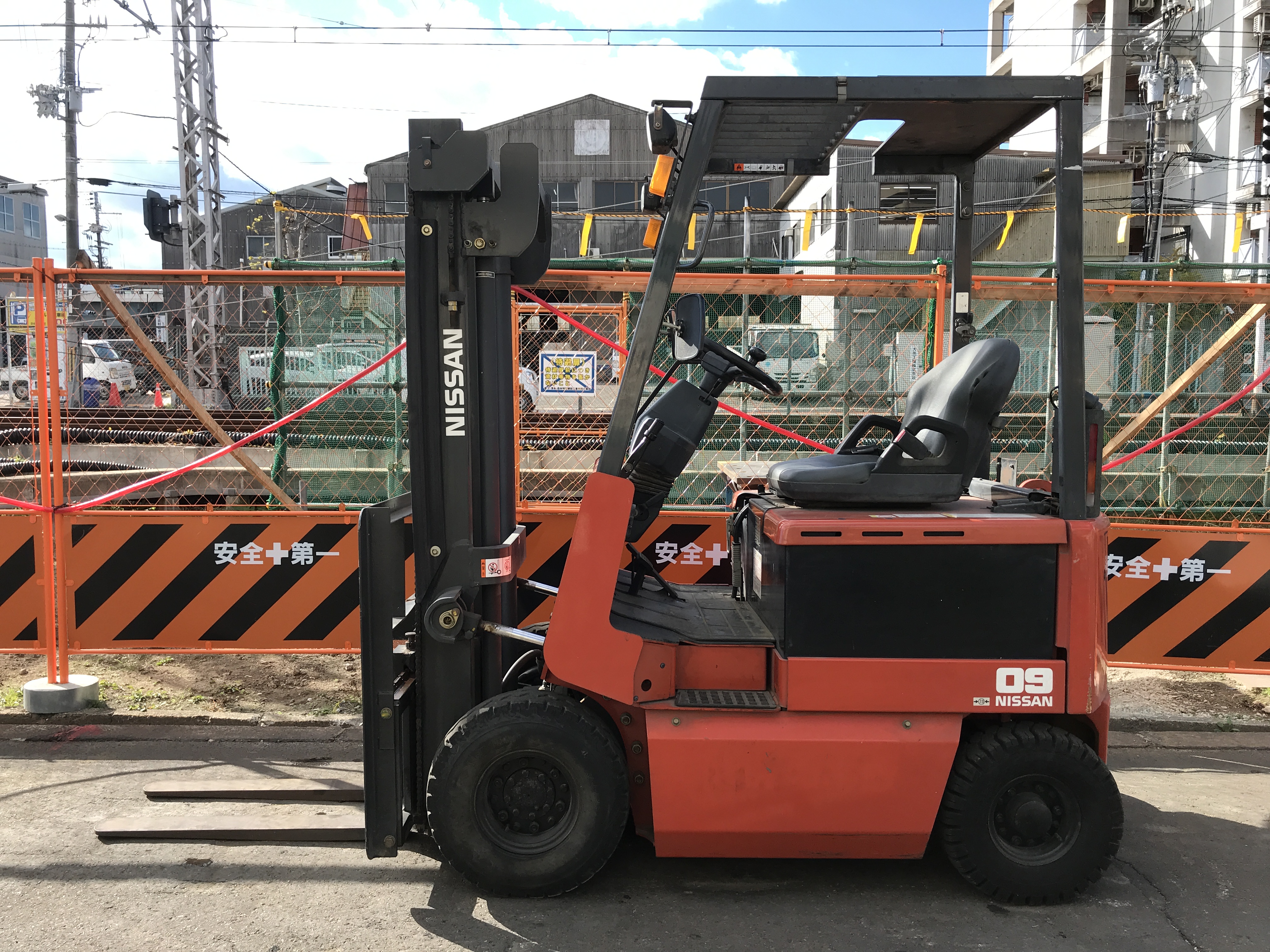 日産 900㎏ バッテリー車 3ⅿマスト 稼働497h FP01L09(FB9) – 中古