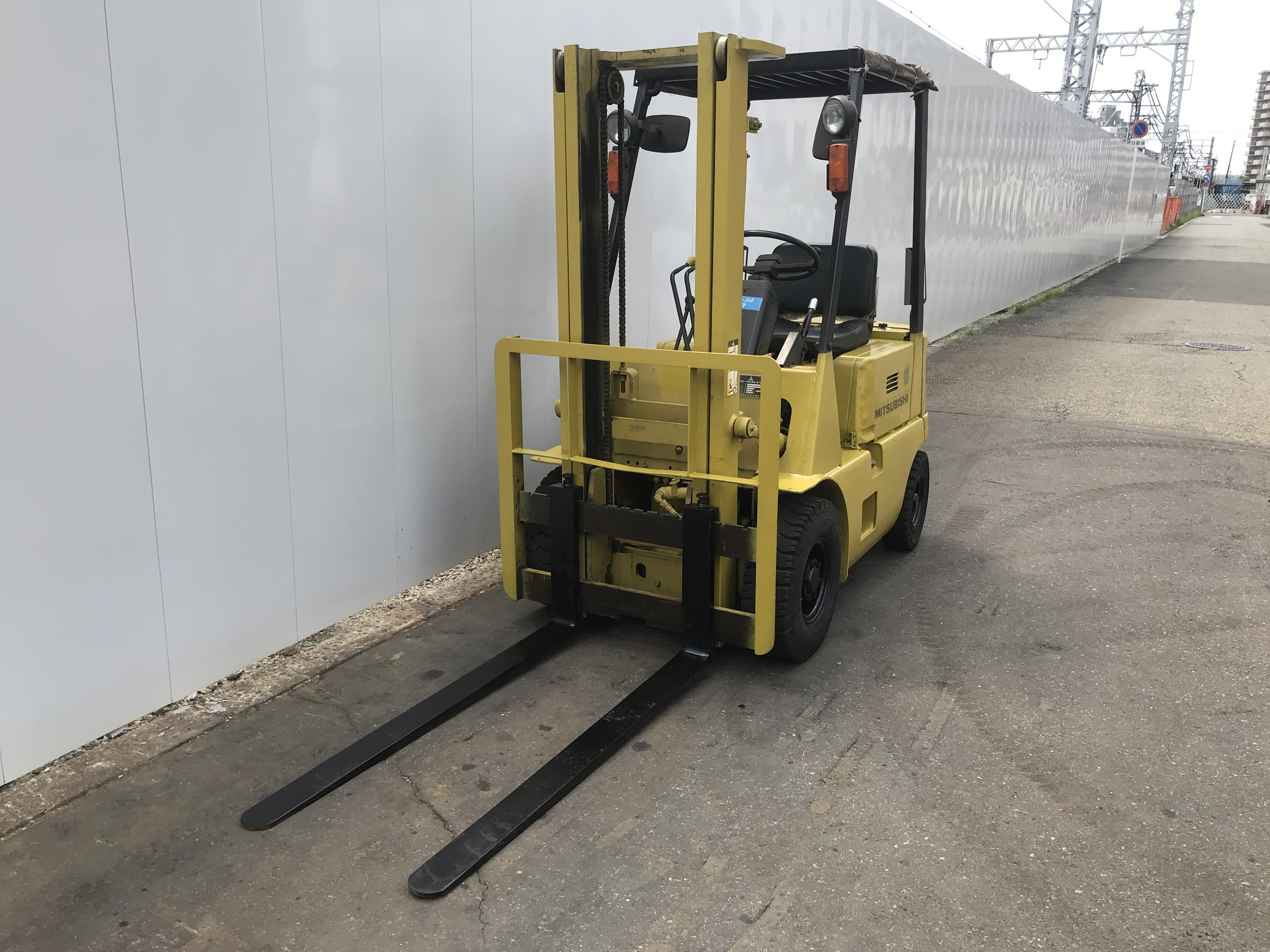 三菱 1.0t ガソリン車 3ⅿマスト FG10-F25 – 中古フォークリフト 株式