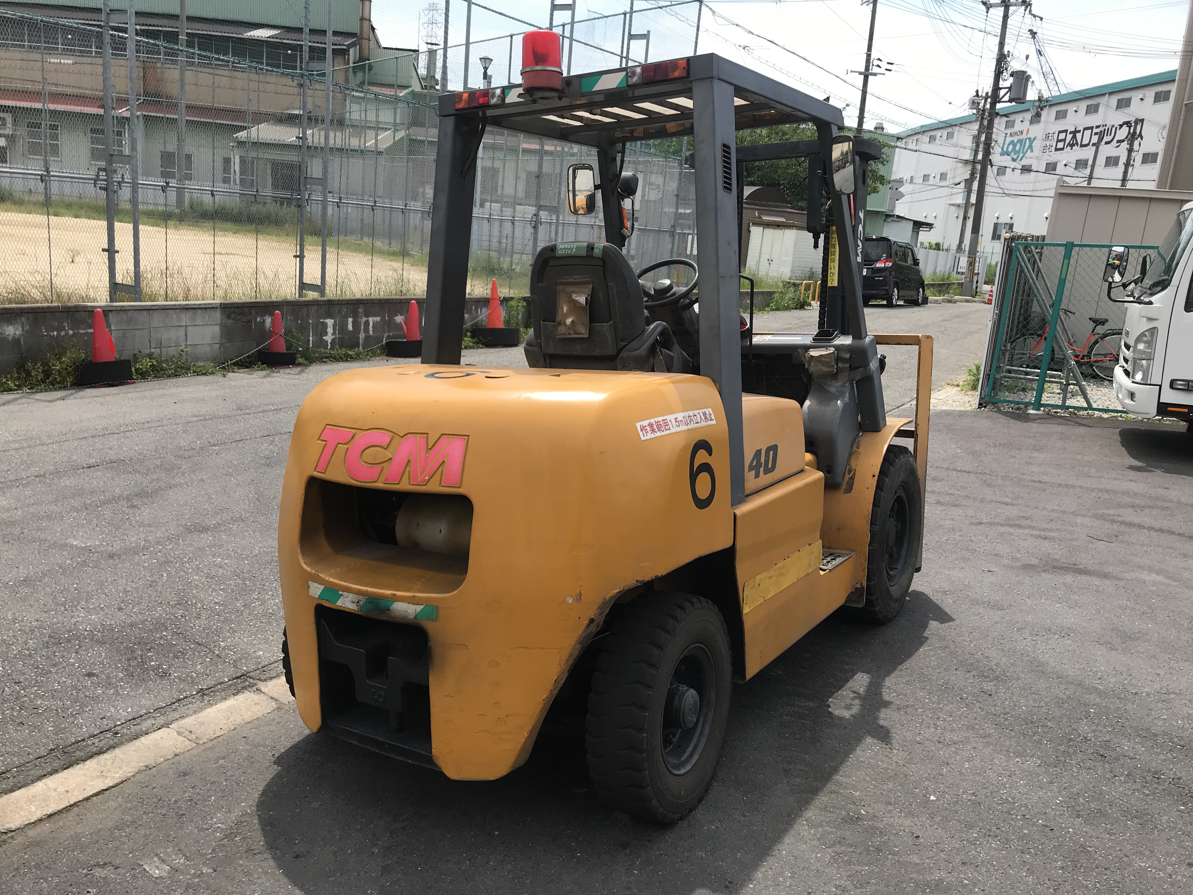 TCM 4.0t ディーゼル車 3mマスト FD40T9 – 中古フォークリフト 株式
