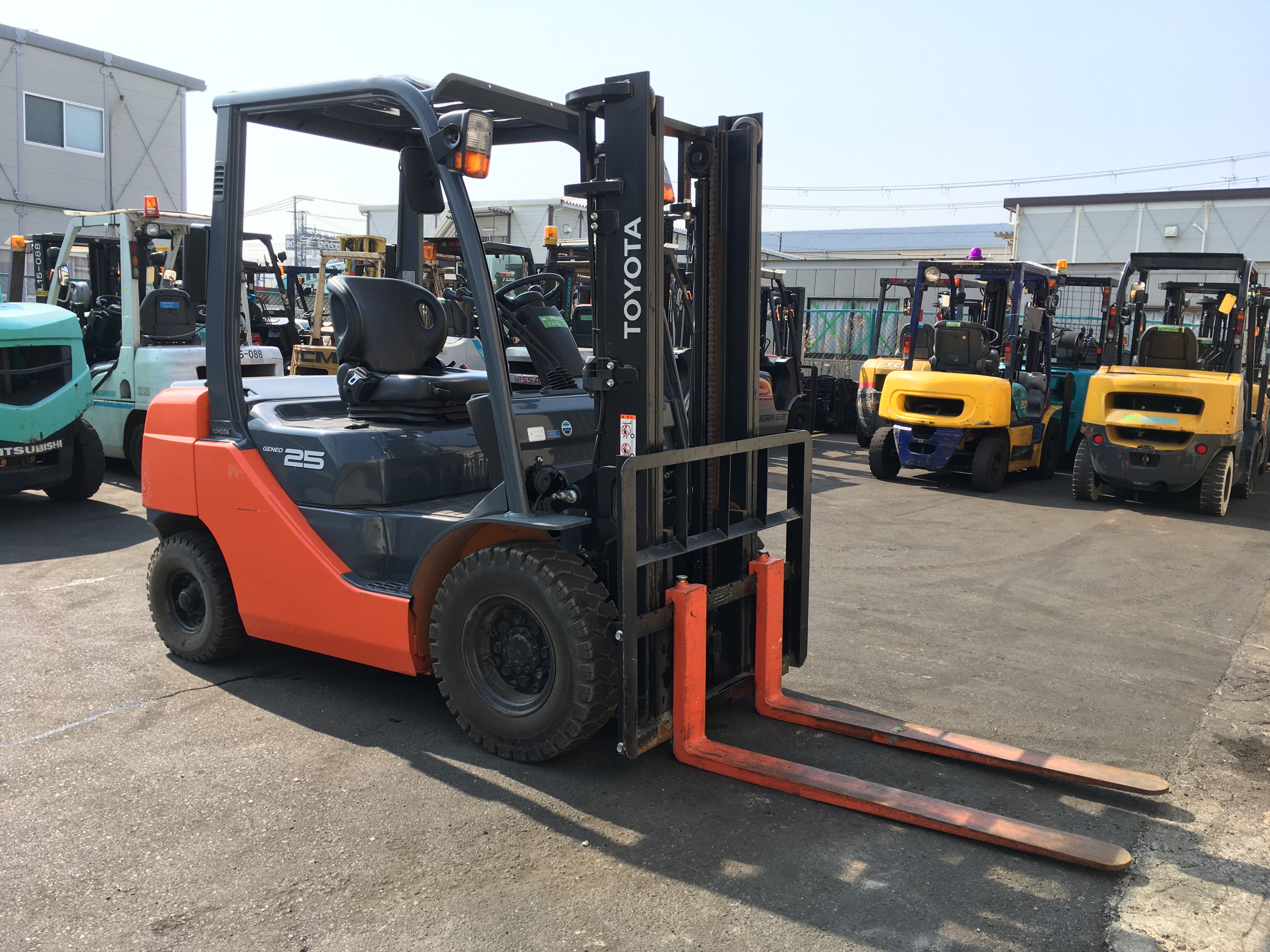 現状格安車輛) トヨタ ディーゼル車 2.5ton 3mマスト わずか稼働369