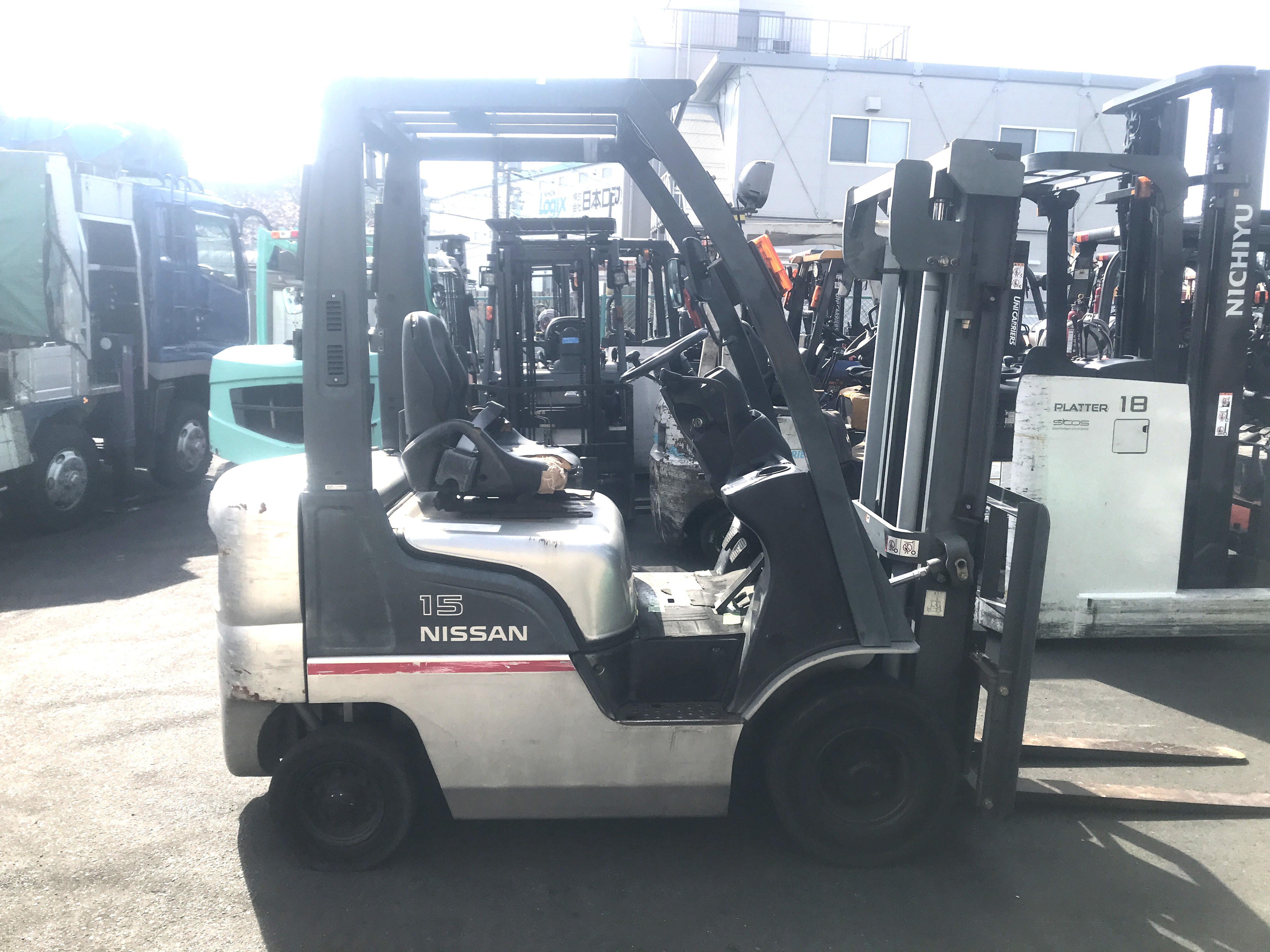 現状格安販売） 日産 ガソリン車 1.5ton 3mマスト NL01A15(FG15) 1本