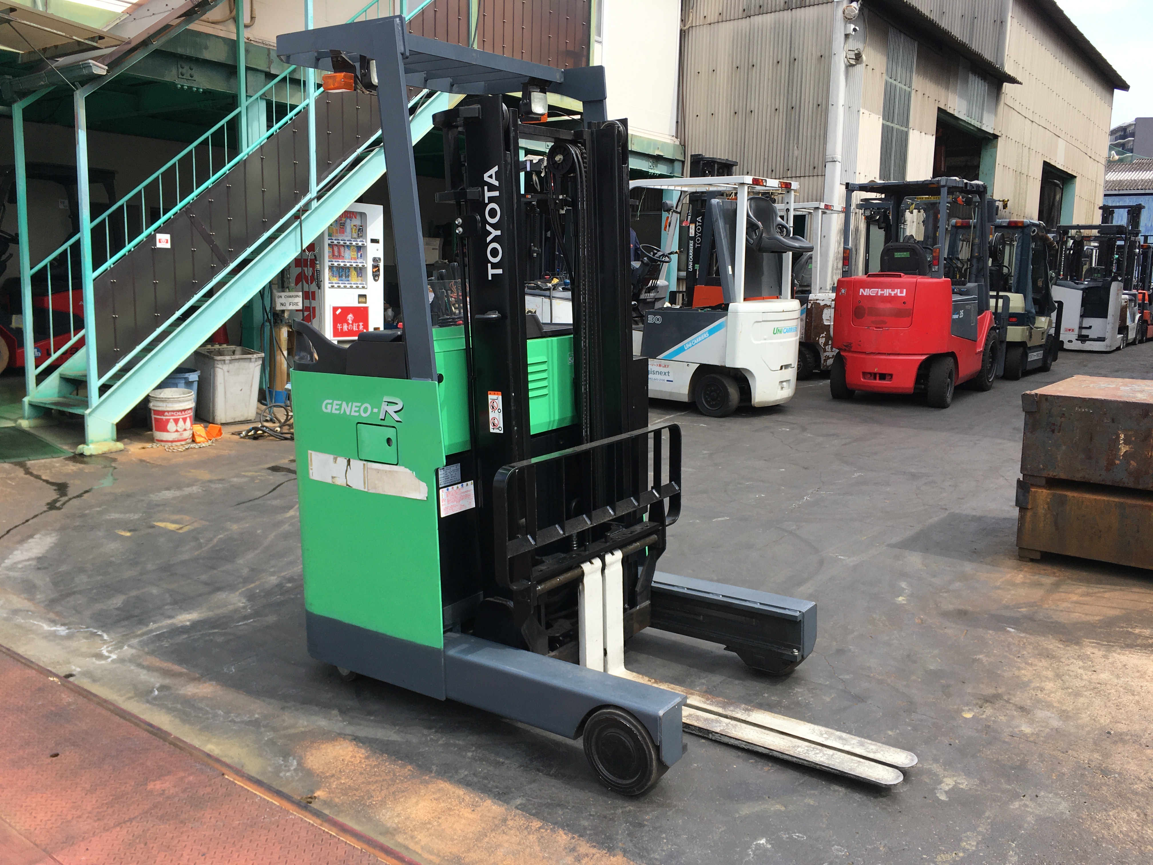 トヨタ リーチフォークリフト7FBR15揚高3000MM13228H(A293) トヨタ リーチフォークリフト7FBR15揚高3000MM13228H(A293)