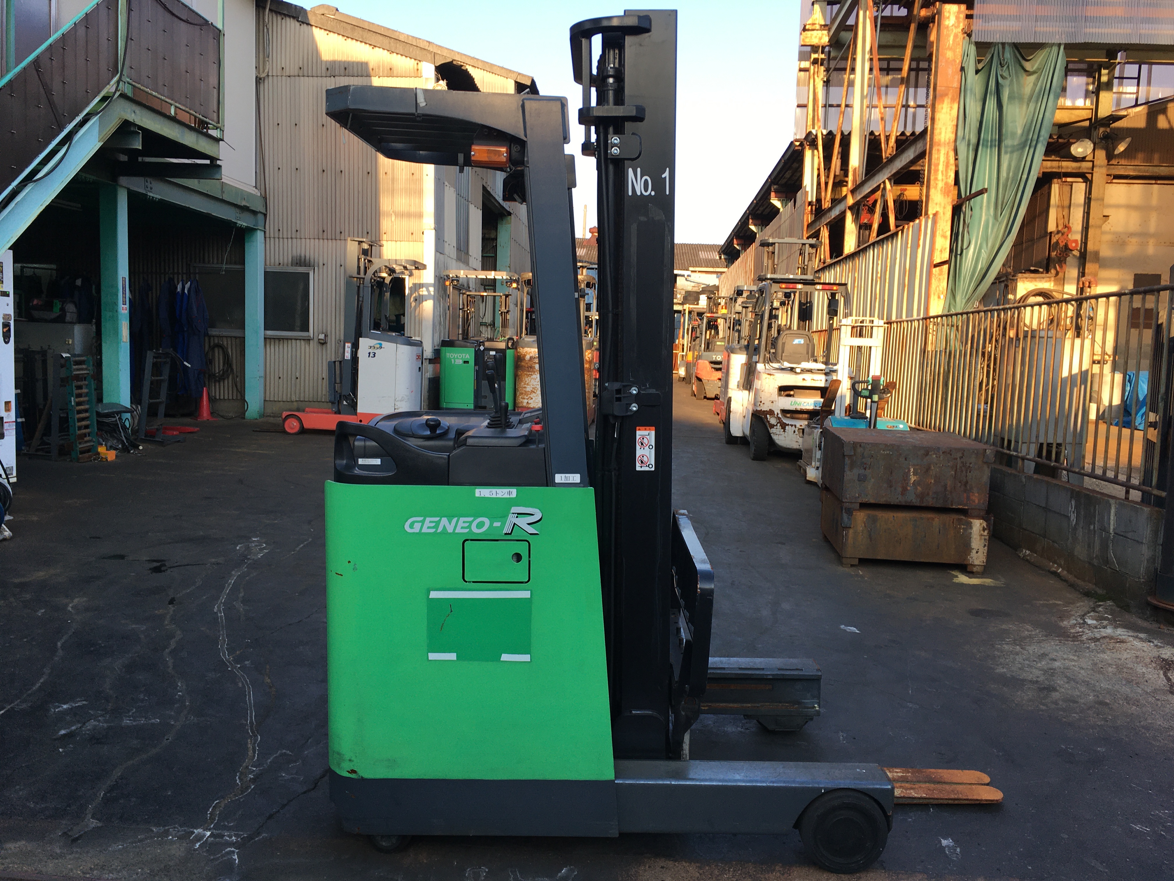 現状格安車輛) トヨタ バッテリー車 1.3ton 4mマスト 7FBR15 リーチ